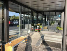 Автоматичні двері з алюмінію та гартованого скла